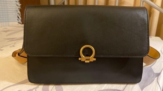 accessity_calfskin_leather_bag_1654878844_ce2db8a7_progressive-1.jpg