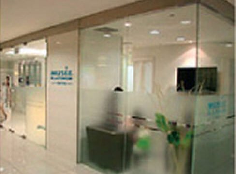 img_salon_plaza.jpg