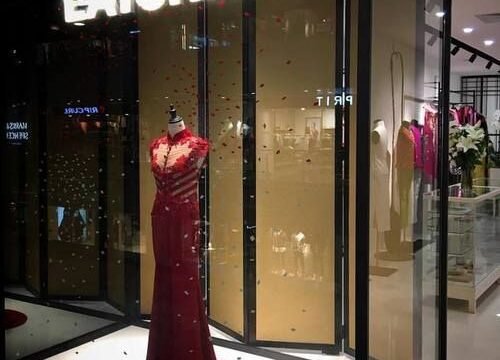 lai-chan-clothing-store-paragon-singapore.jpg