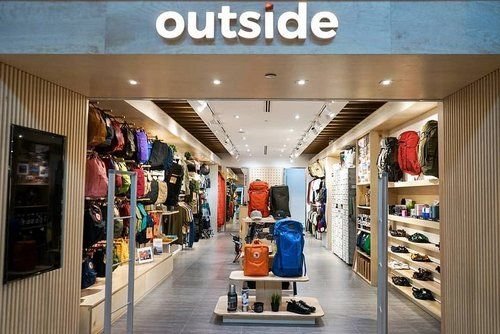 outside-store-paragon-singapore.jpg