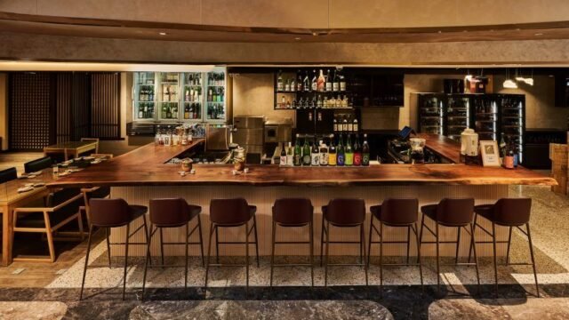 table-33-bar-counter-806×537-1.jpeg
